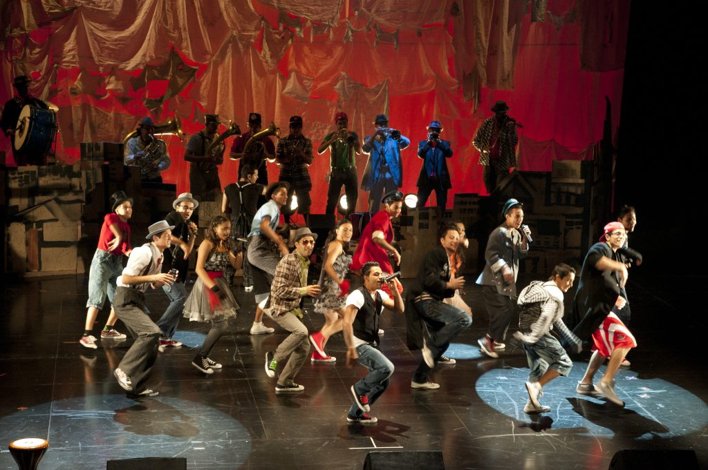 GRUBB - Aven with brass band copie