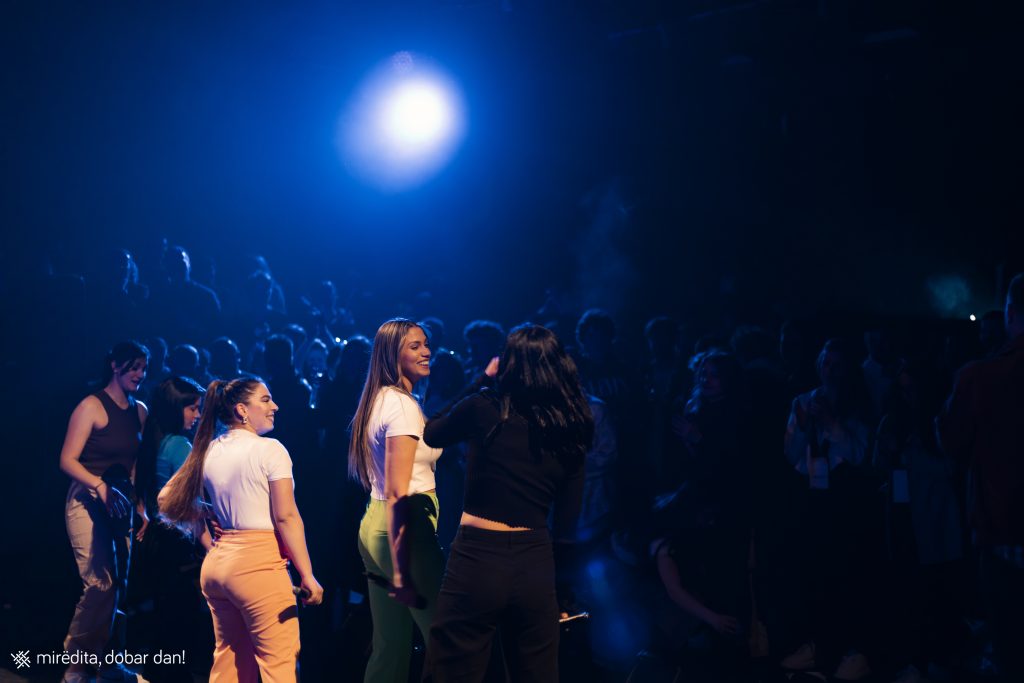 GRUBB - 2e7a3324 copy